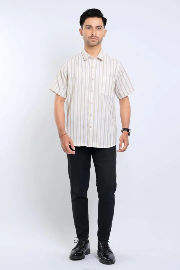 Hassenda Kemeja Pria Pendek Edison Beige