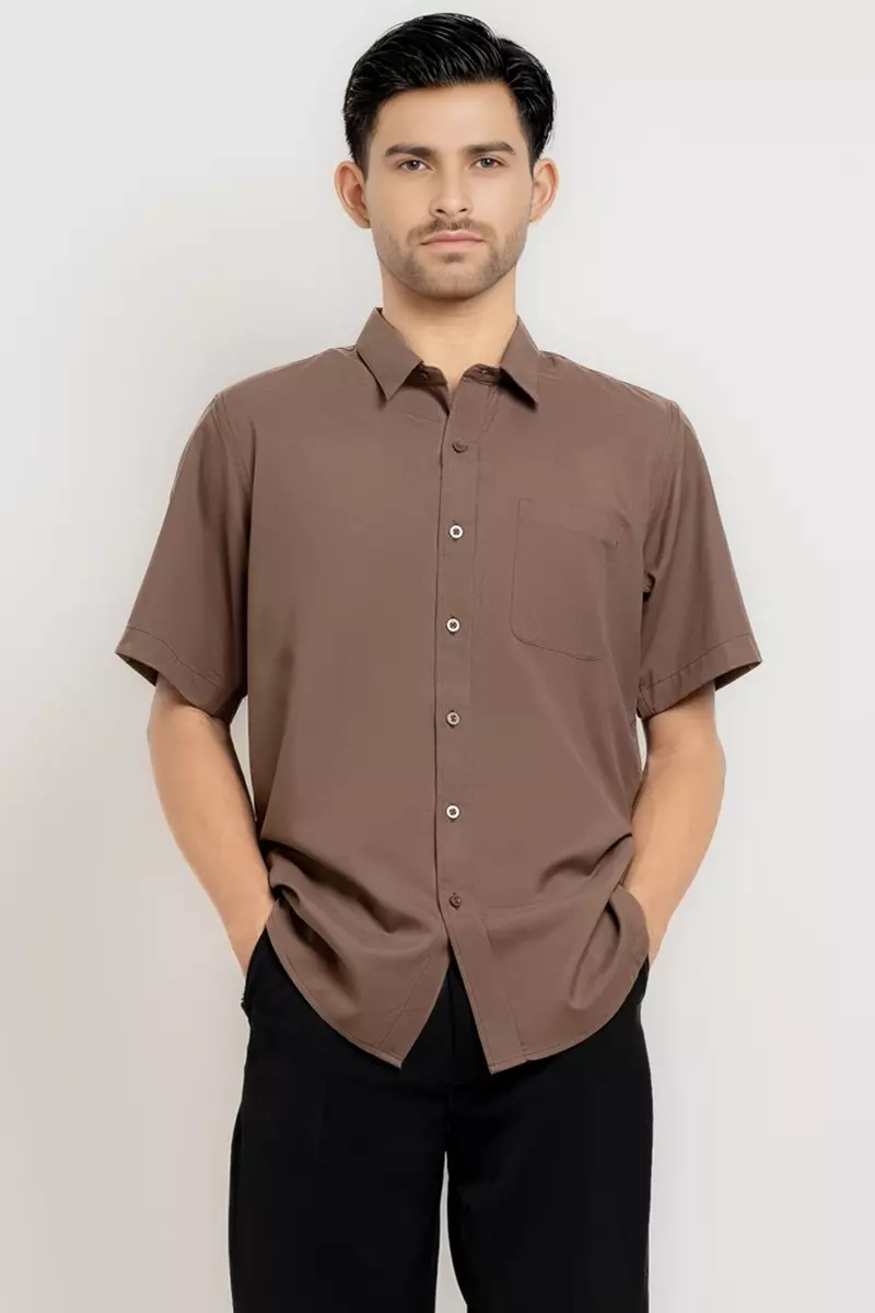 Hassenda Kemeja Pendek Polos Pria Basic Katun Seavey Peanut